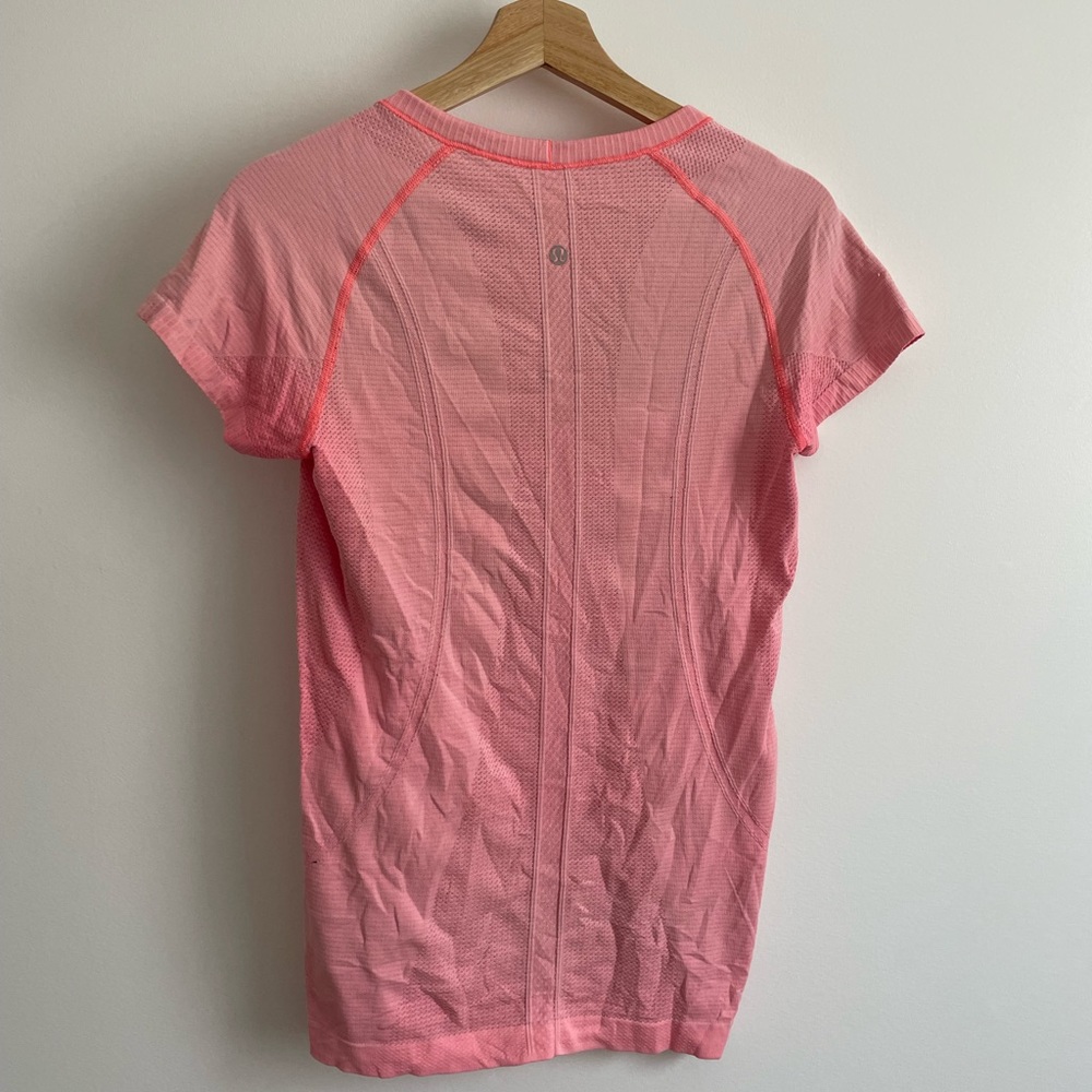 Lululemon top - Picture 2 of 4